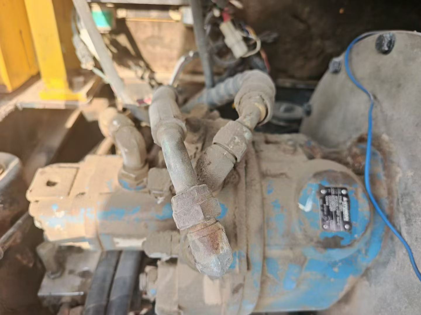 Buy Hyundai HX60 Used Excavator / 4 Buy Hyundai HX60 Used Excavator / 4