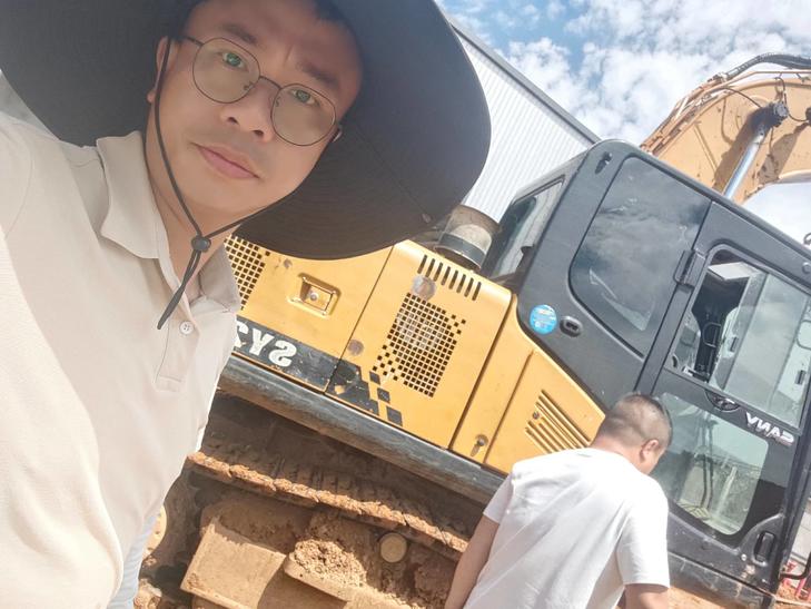 Buy Sany SY205C Used Excavator / 1