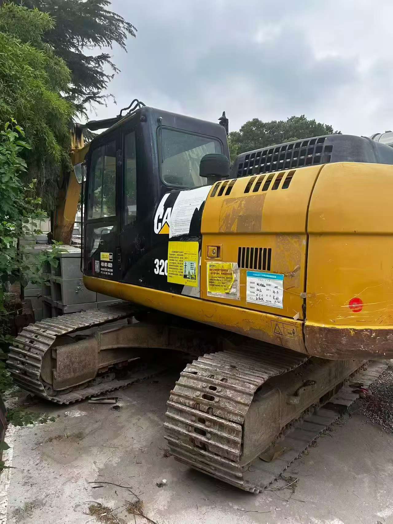 Buy Caterpillar 320D Used Excavator / 2 Buy Caterpillar 320D Used Excavator / 2