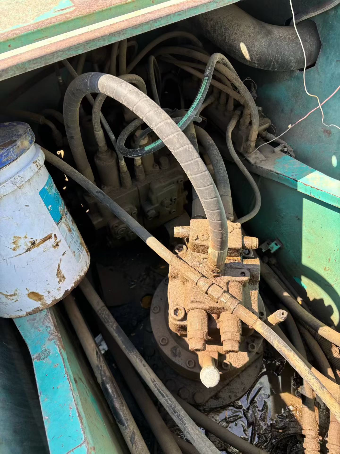 Buy Kobelco SK210 Used Excavator / 5