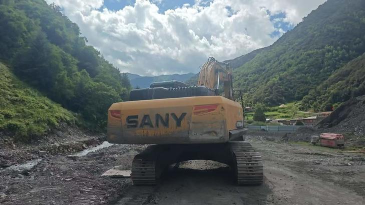 Buy Sany SY245H Used Excavator / 1