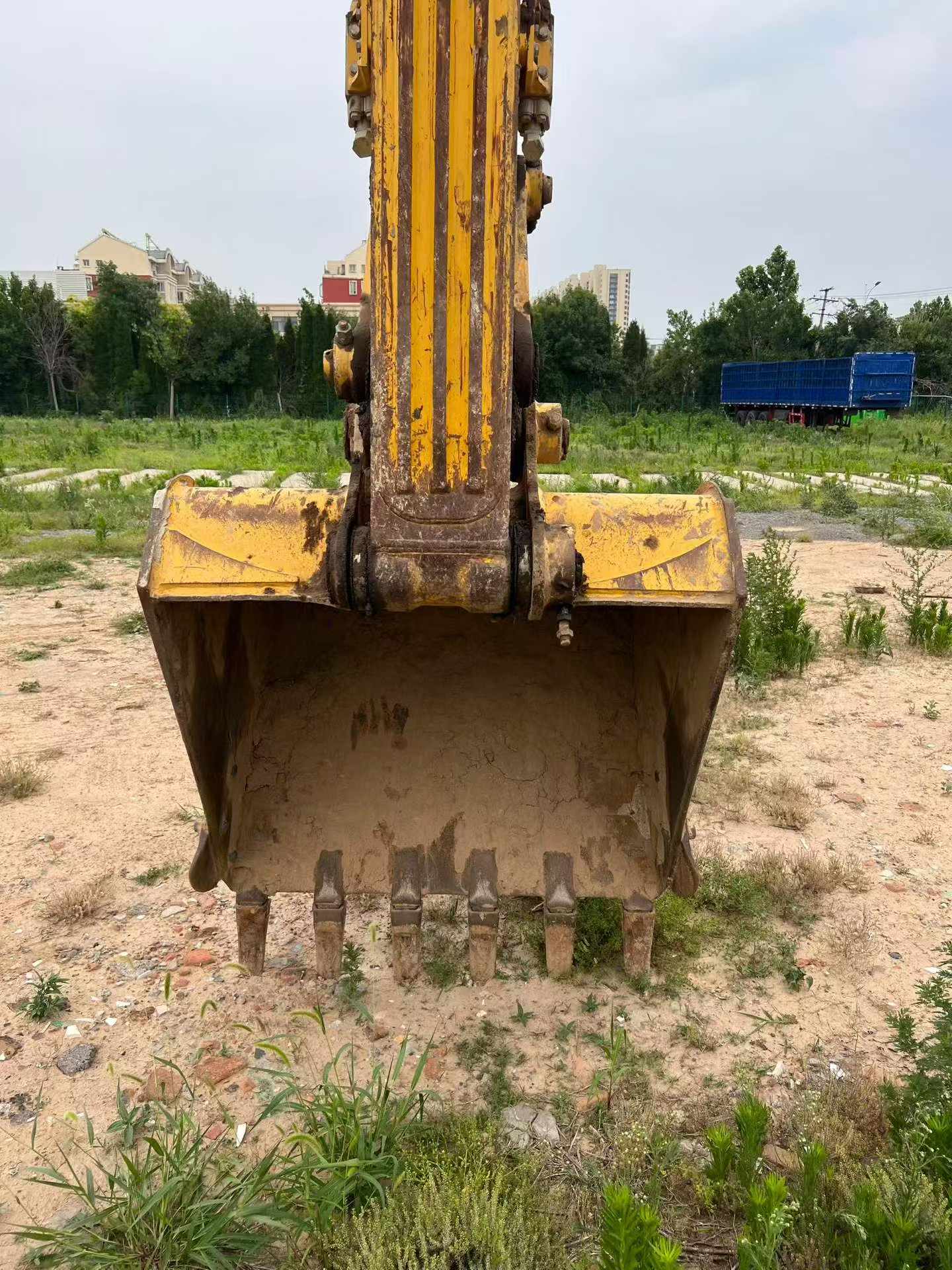 Buy Komatsu PC200 Used Excavator / 2 Buy Komatsu PC200 Used Excavator / 2