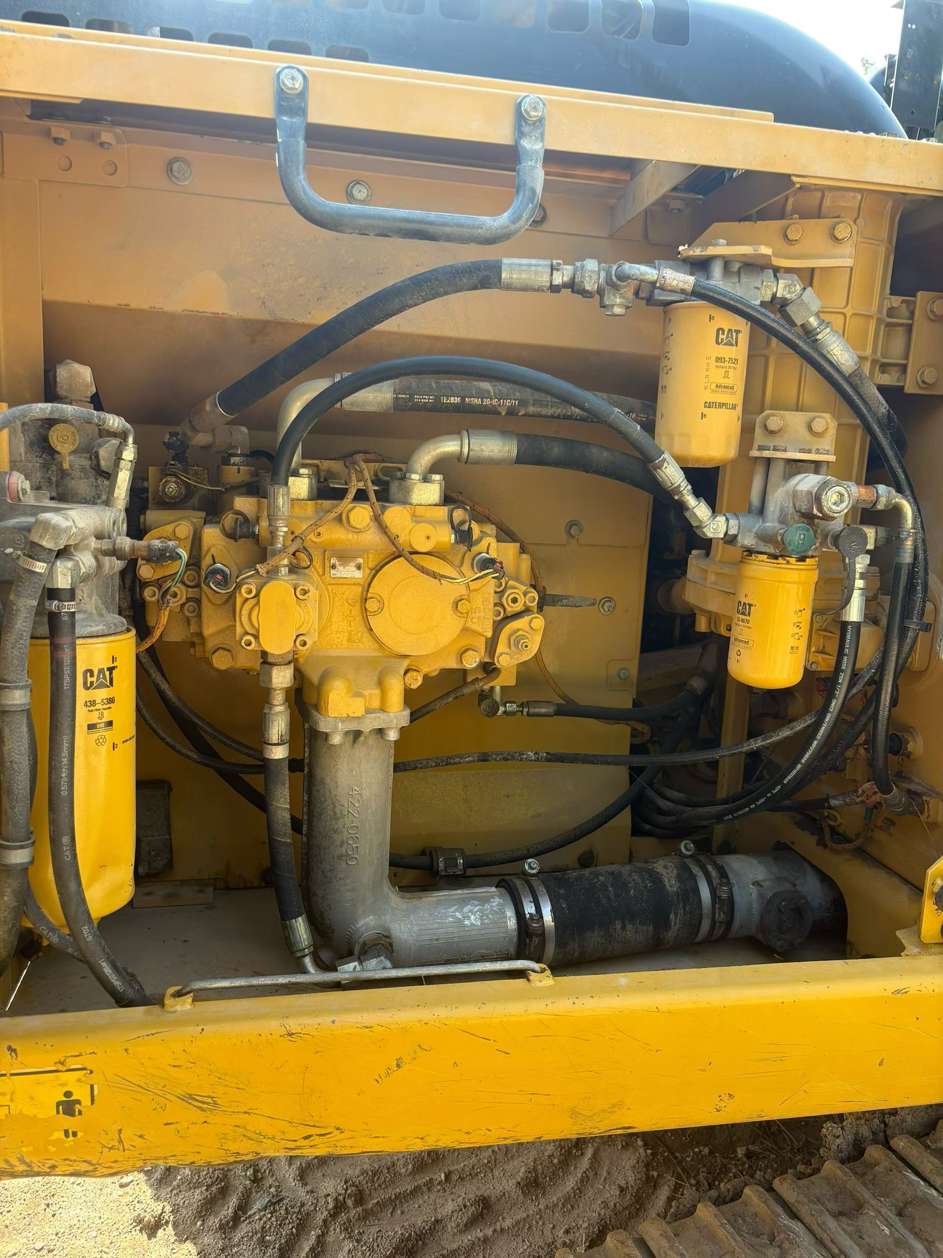 Buy Caterpillar 330B Used Excavator / 6 Buy Caterpillar 330B Used Excavator / 6