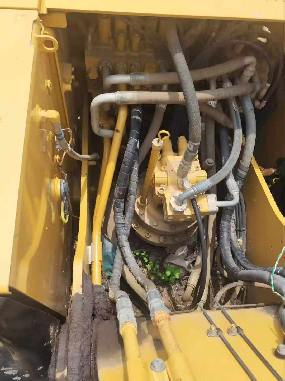 Buy Caterpillar 320D Used Excavator / 4 Buy Caterpillar 320D Used Excavator / 4