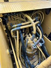 Buy Caterpillar 320D Used Excavator / 5 Buy Caterpillar 320D Used Excavator / 5