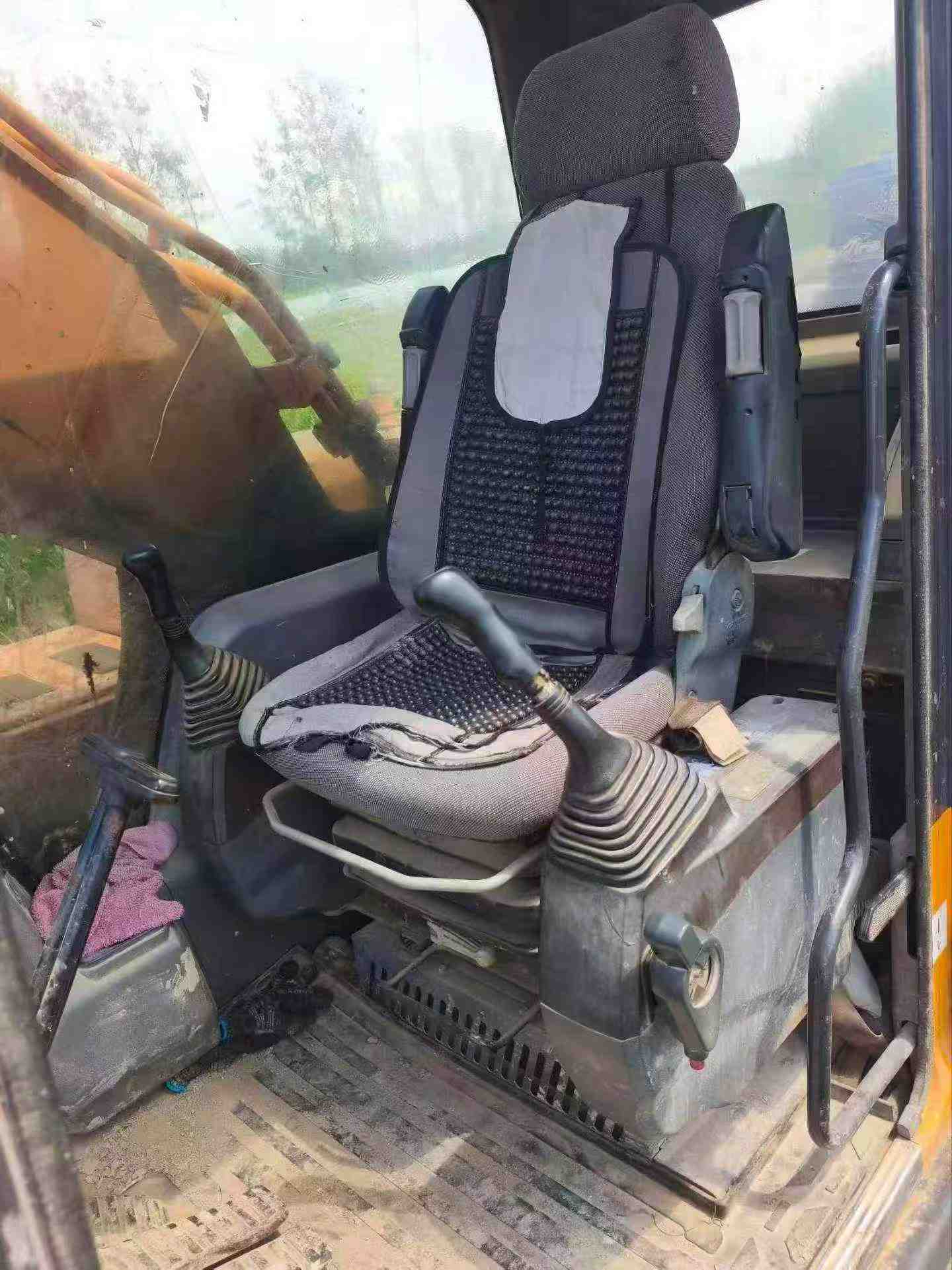 Buy Sany SY215C Used Excavator / 5 Buy Sany SY215C Used Excavator / 5