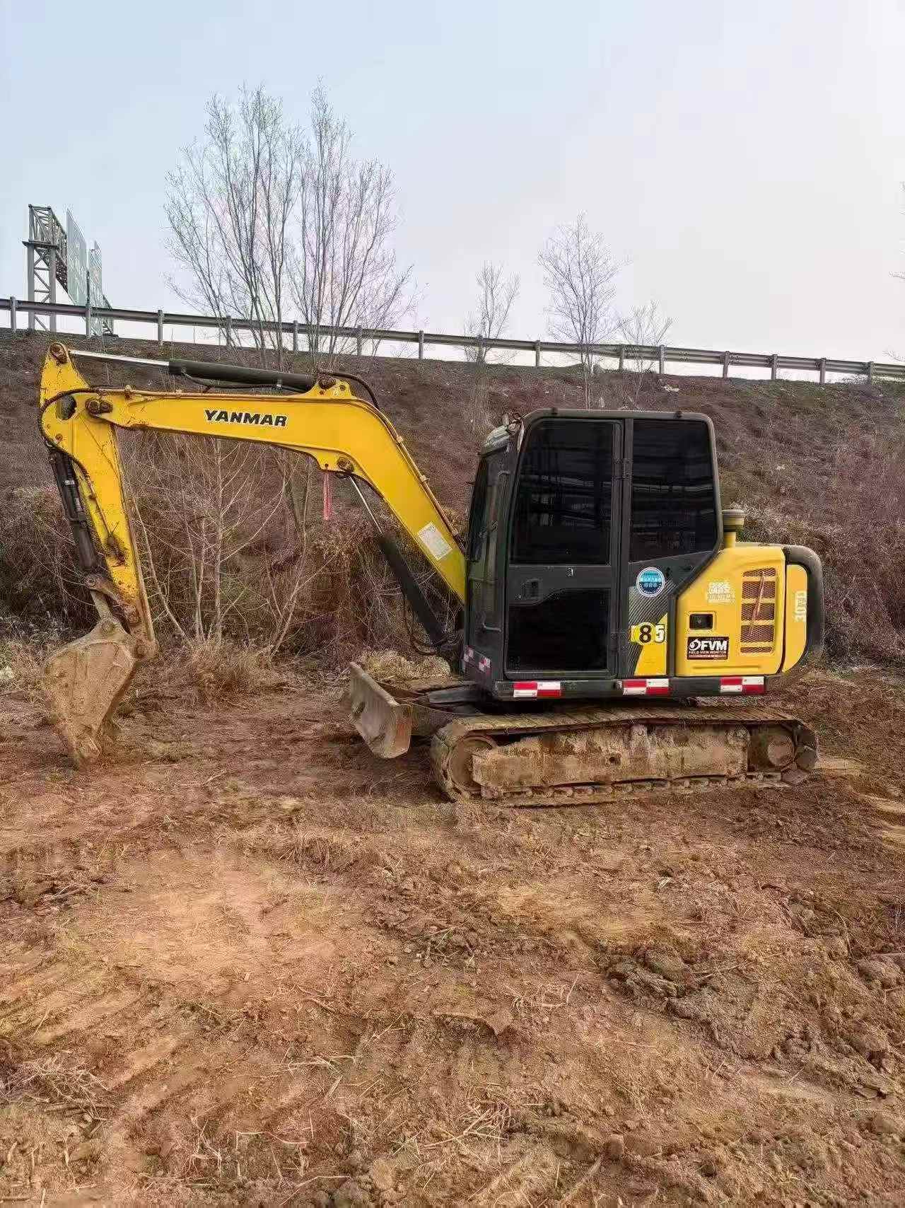 Buy Yanmar B65 Used Excavator / 1