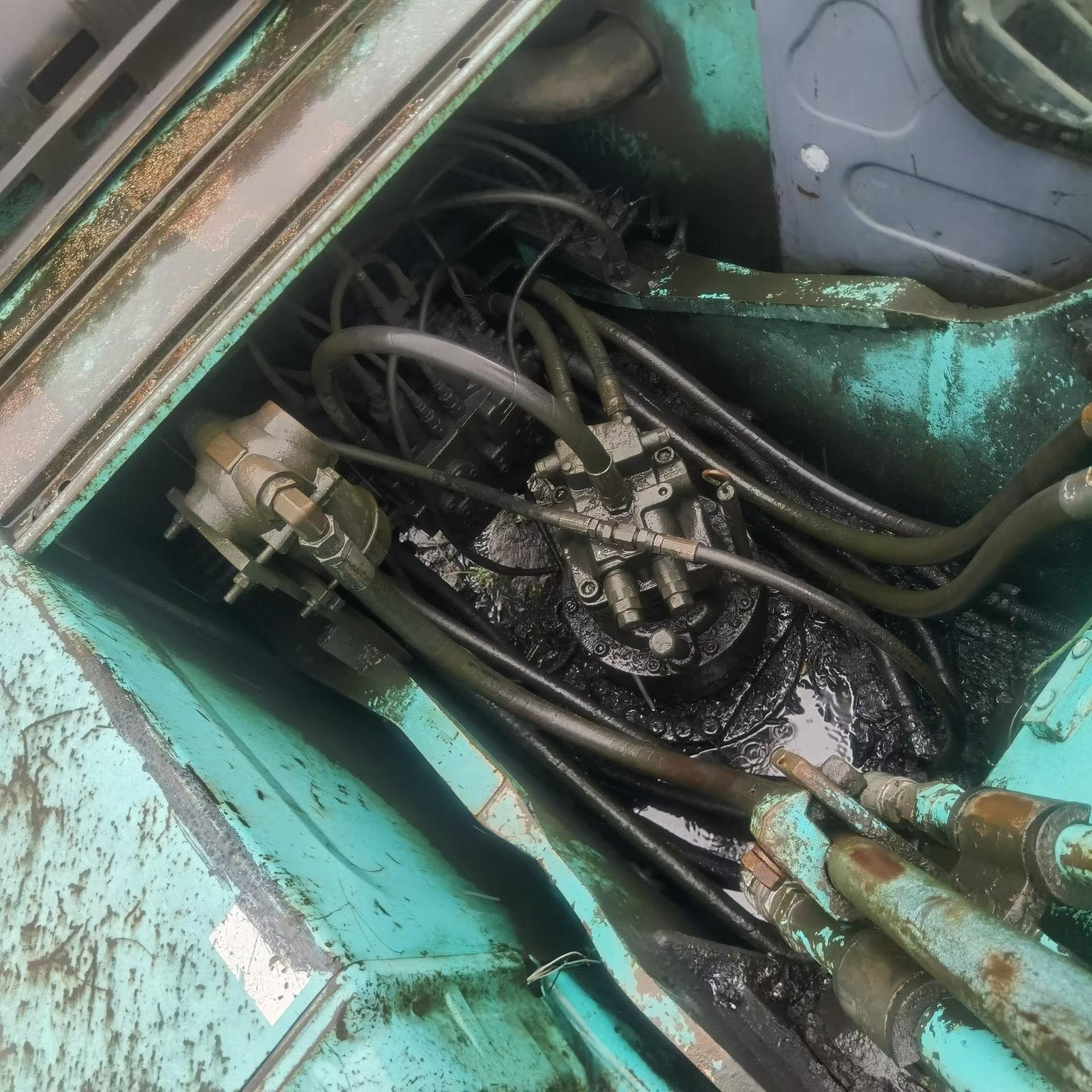 Buy Kobelco SK210-6 Used Excavator / 5 Buy Kobelco SK210-6 Used Excavator / 5