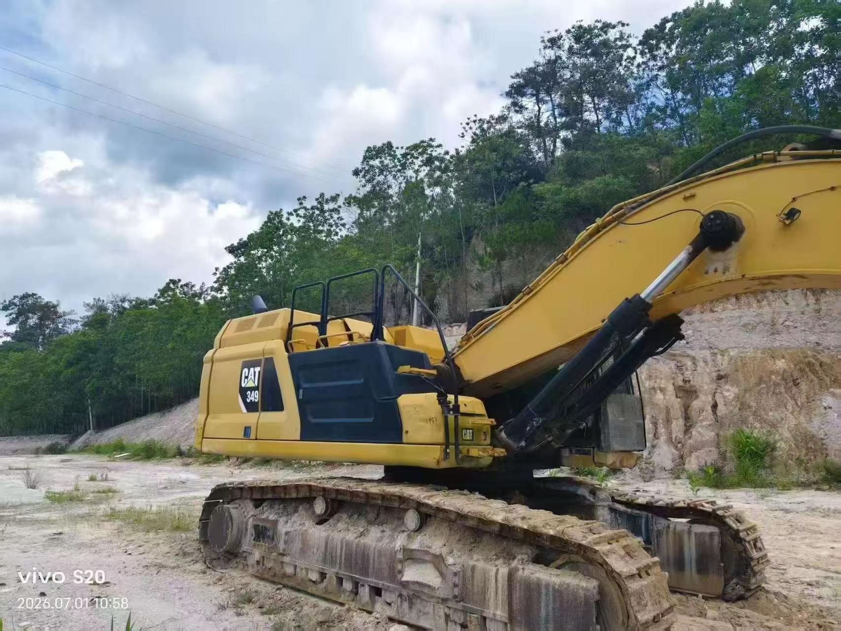Buy Caterpillar 349E Used Excavator / 2 Buy Caterpillar 349E Used Excavator / 2