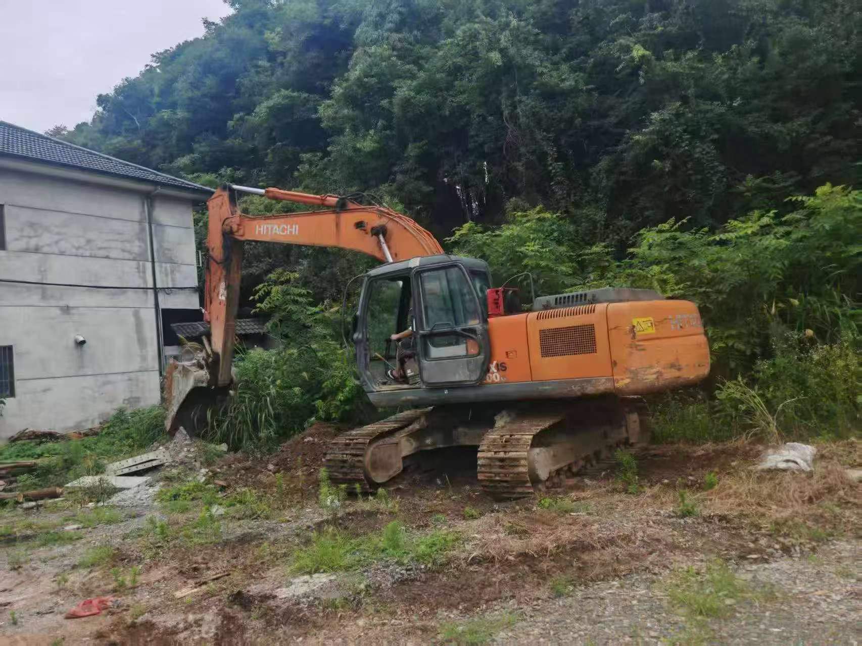Buy Hitachi ZX200-3G Used Excavator / 3 Buy Hitachi ZX200-3G Used Excavator / 3