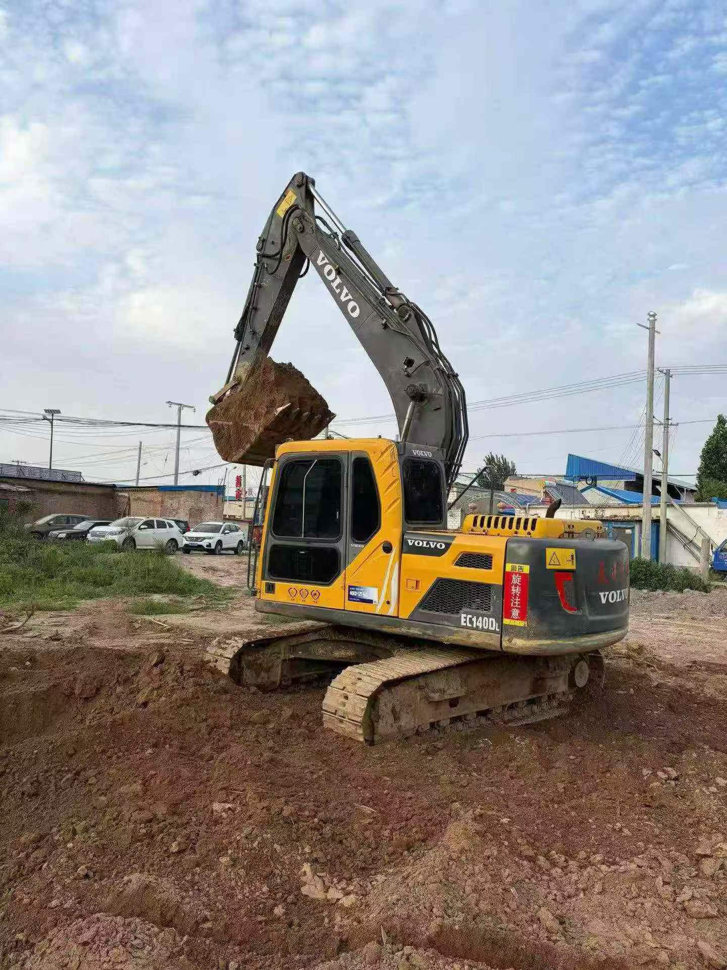 Buy Volvo EC140 Used Excavator / 1