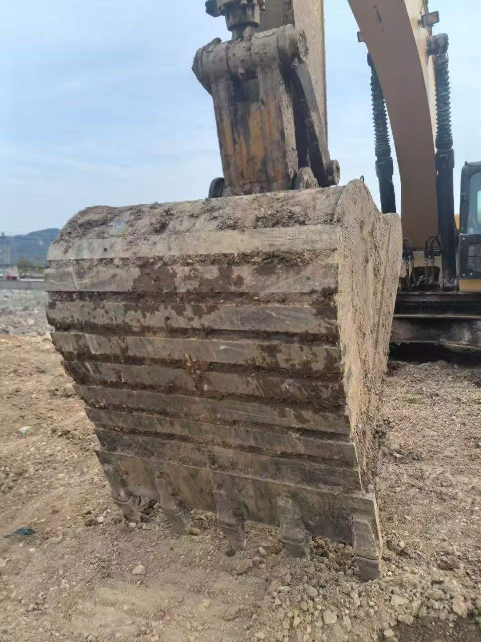 Buy Caterpillar 349E Used Excavator / 1