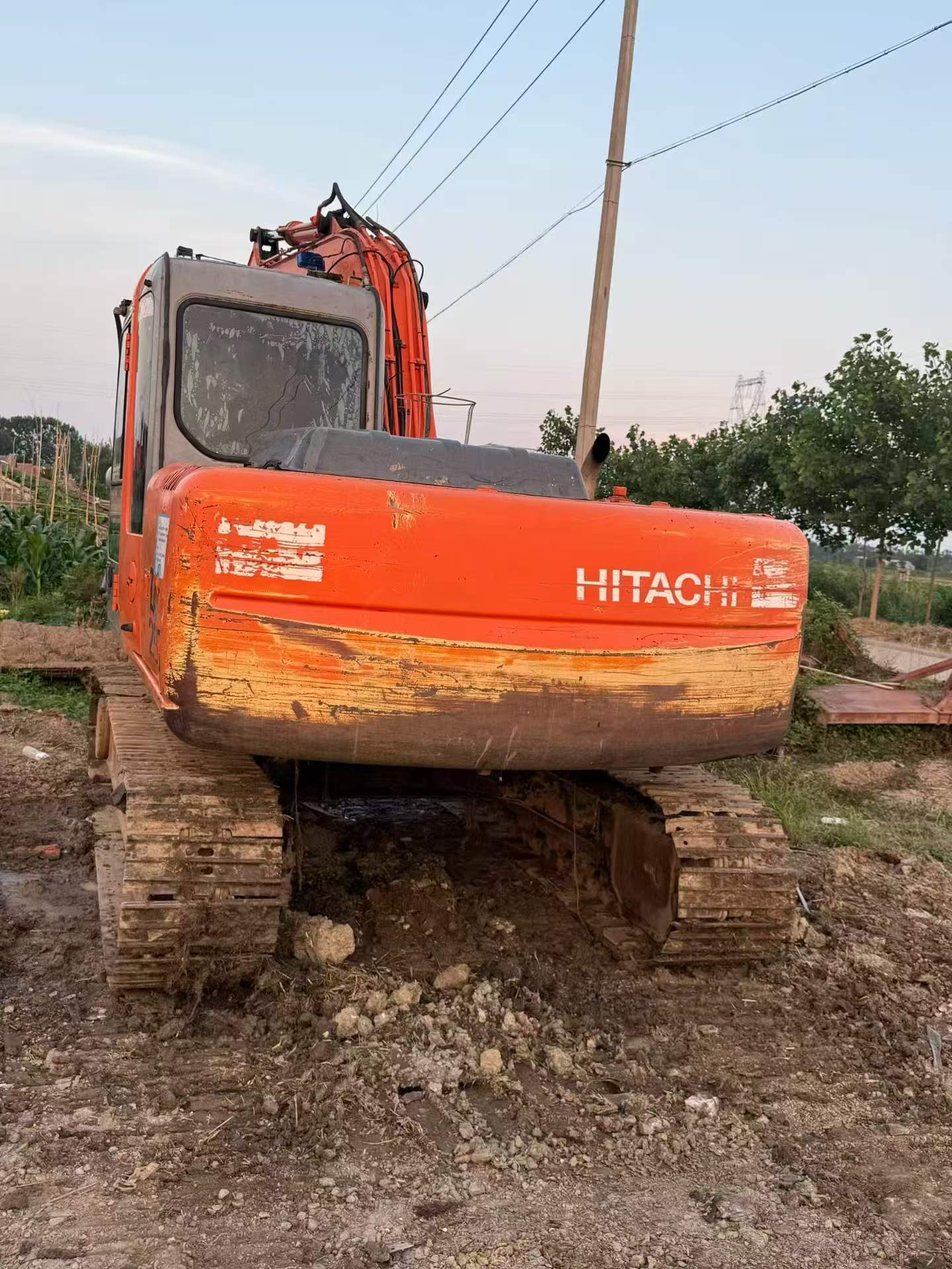 Compre Excavadora Hitachi EX120 Usada / 2
