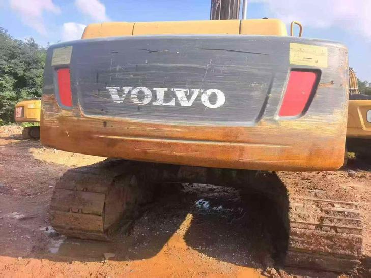 Buy Volvo EC210B Used Excavator / 1