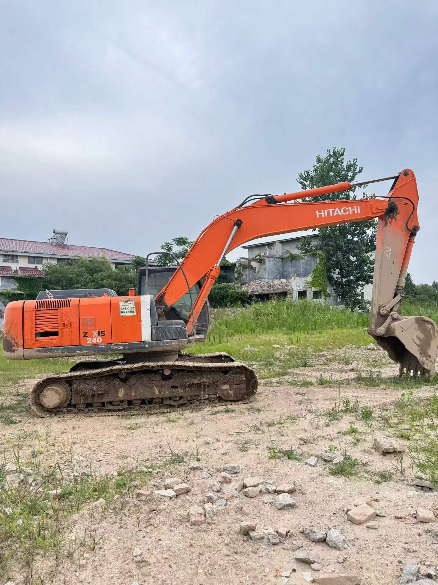 Buy Hitachi EX240-3 Used Excavator / 3 Buy Hitachi EX240-3 Used Excavator / 3