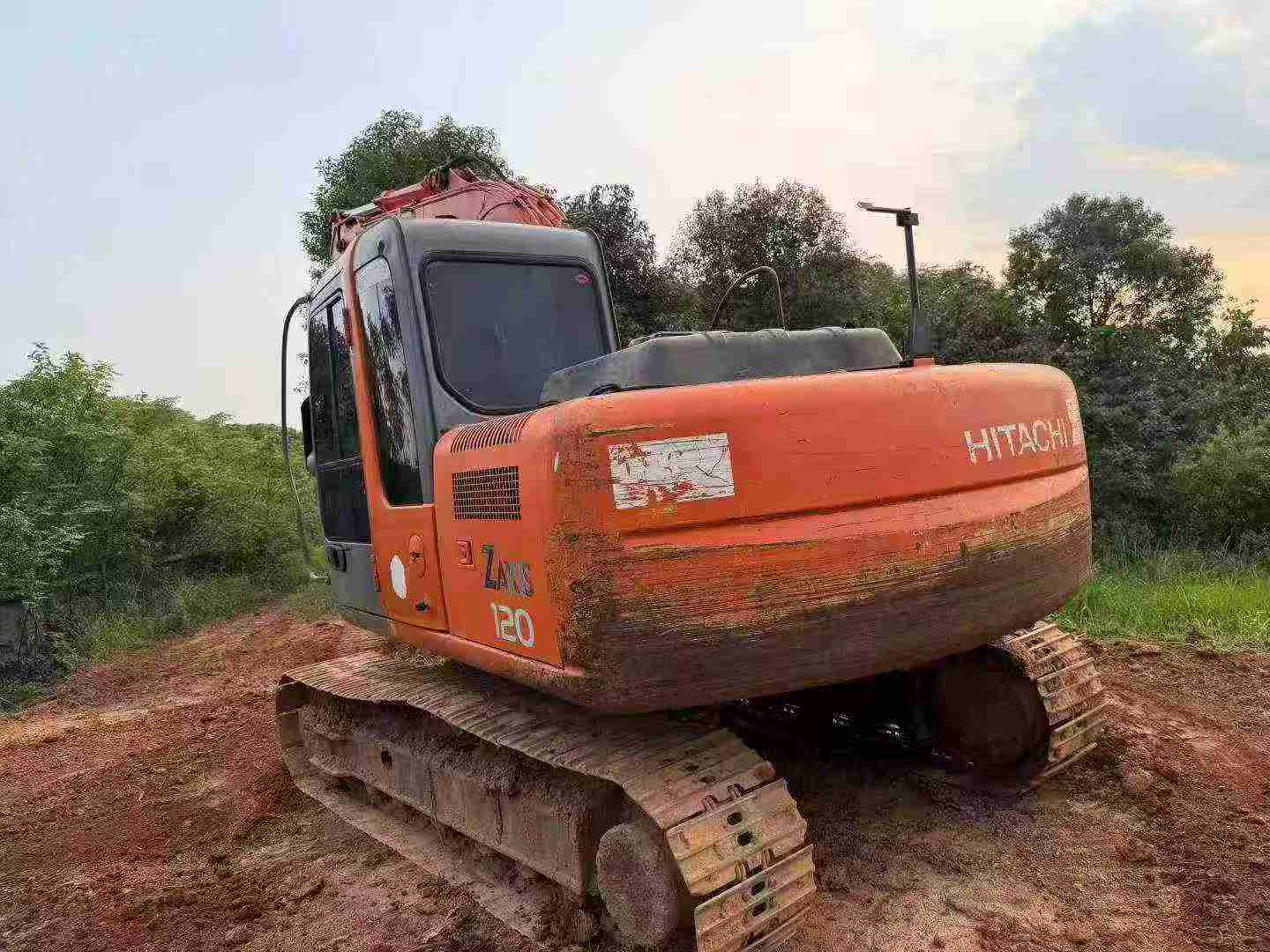 Buy Hitachi EX120-6 Used Excavator / 1