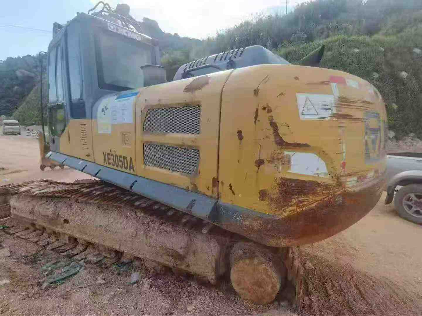 Buy XCMG XE245D Used Excavator / 3 Buy XCMG XE245D Used Excavator / 3