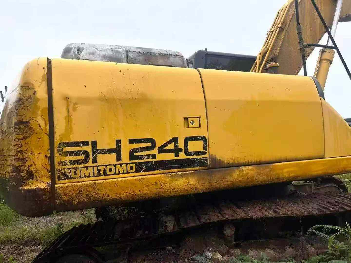 Buy Sumitomo SH240-3 Used Excavator / 2 Buy Sumitomo SH240-3 Used Excavator / 2