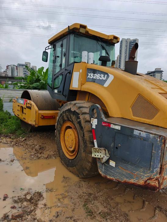Buy XCMG XE26U Used Excavator / 1