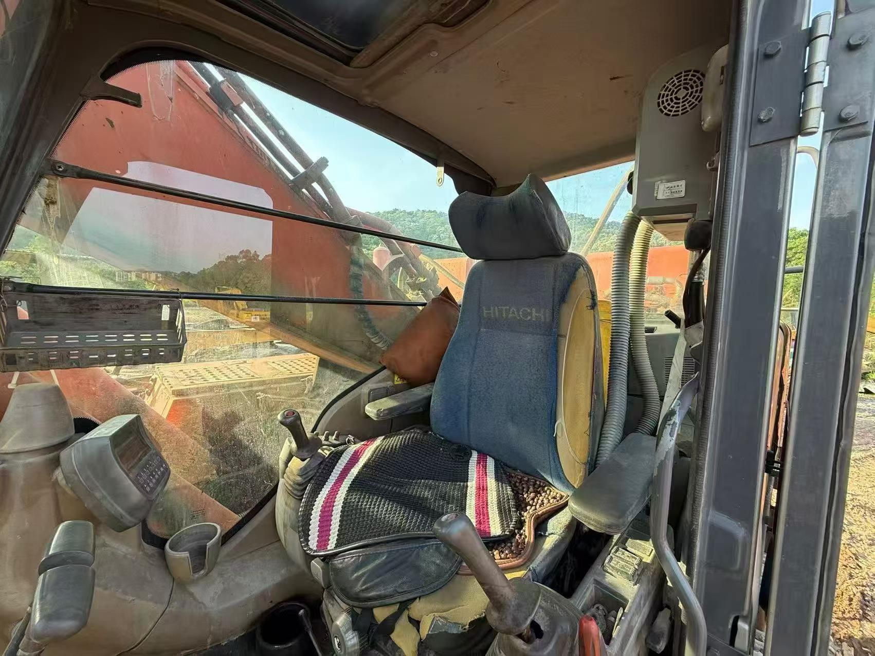 Buy Hitachi Used Excavator / 8 Buy Hitachi Used Excavator / 8