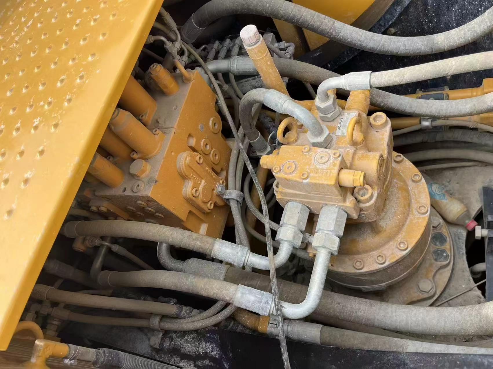 Buy Sany SY215C-8 Used Excavator / 6 Buy Sany SY215C-8 Used Excavator / 6
