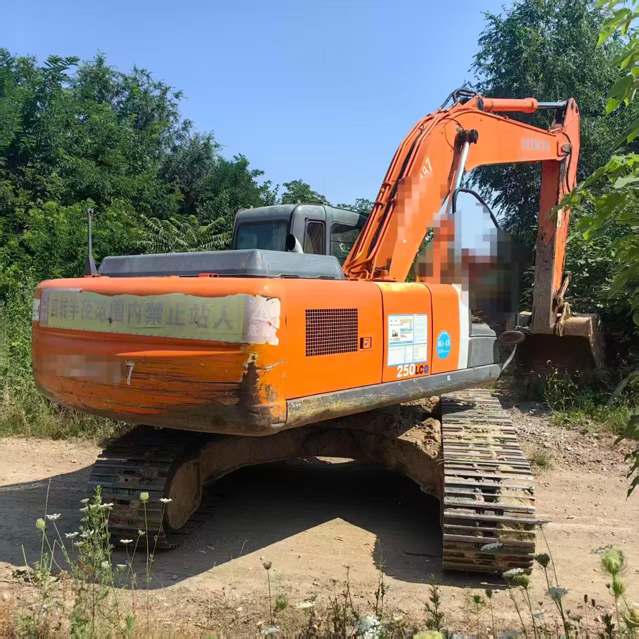Buy Hitachi ZW250 Used Excavator / 2 Buy Hitachi ZW250 Used Excavator / 2