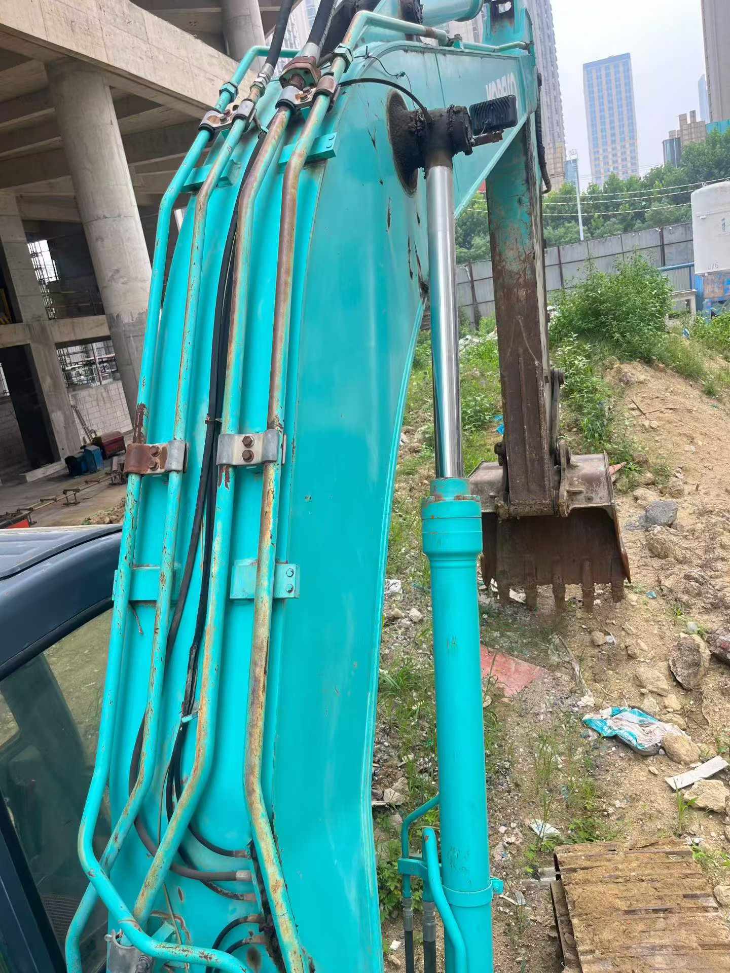 Buy Kobelco SK210 Used Excavator / 8 Buy Kobelco SK210 Used Excavator / 8