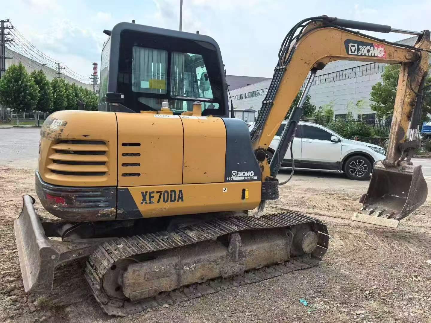 Buy XCMG XE60 Used Excavator / 4 Buy XCMG XE60 Used Excavator / 4