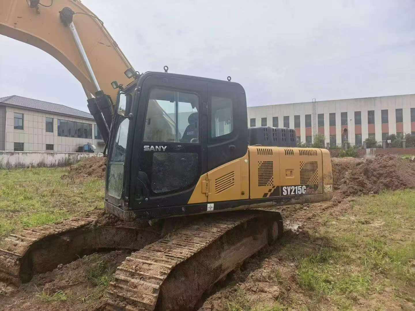 Buy Sany SY200C Used Excavator / 9 Buy Sany SY200C Used Excavator / 9