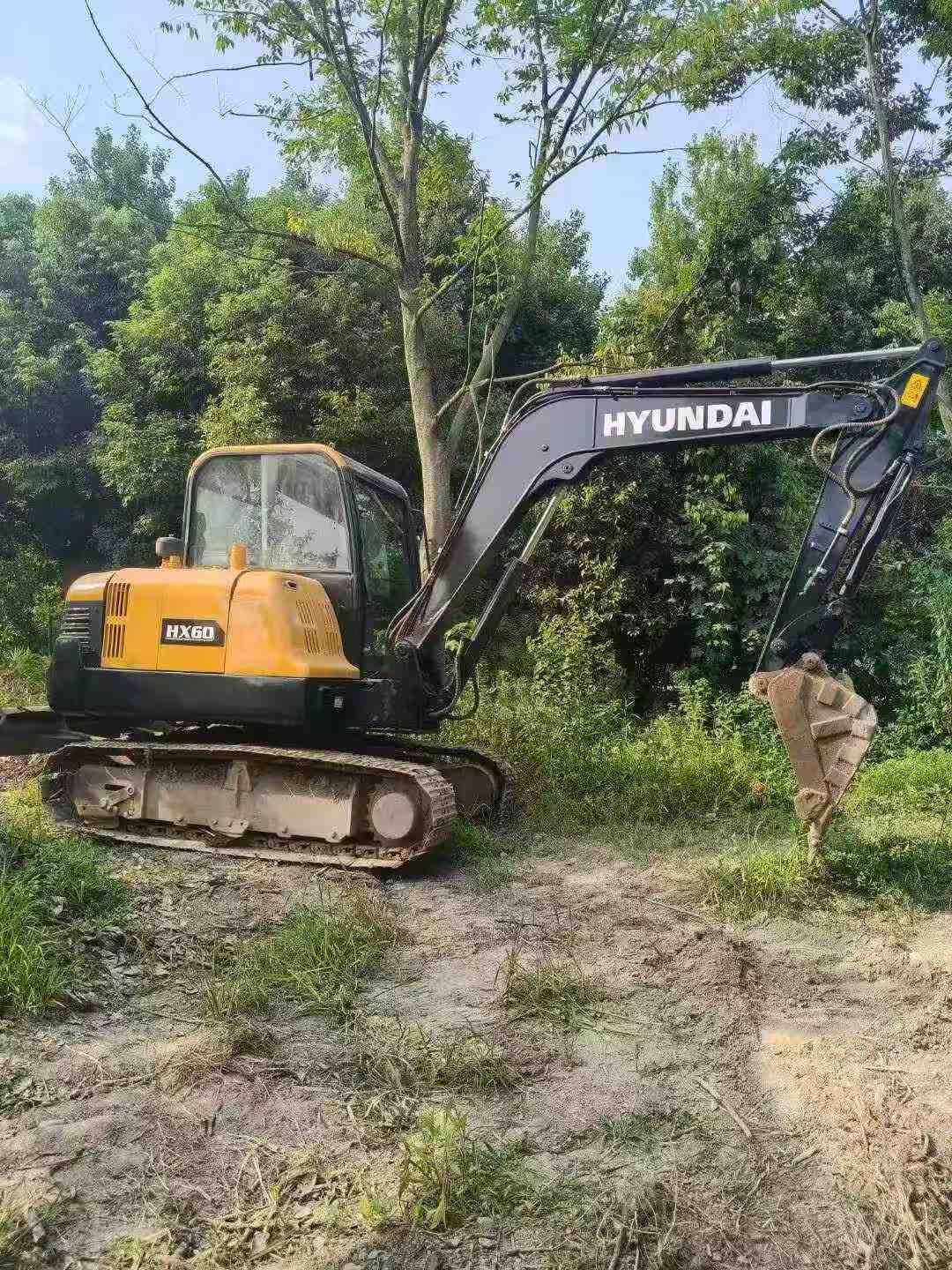 Buy Hyundai HX60 Used Excavator / 9 Buy Hyundai HX60 Used Excavator / 9