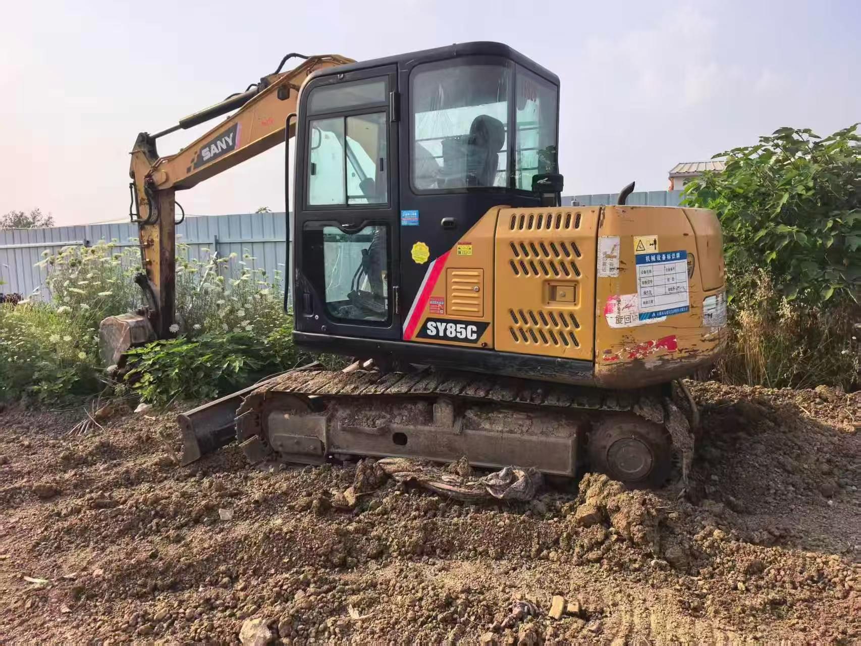 Buy Sany SY75 Used Excavator / 1