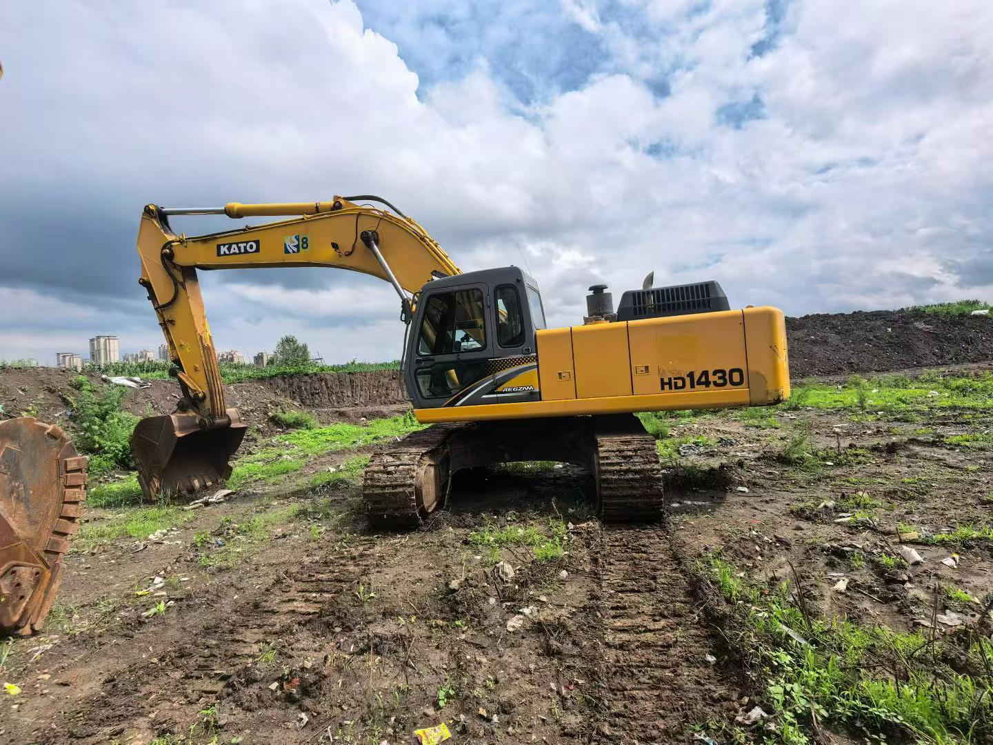 Buy Kato HD1430 Used Excavator Buy Kato HD1430 Used Excavator