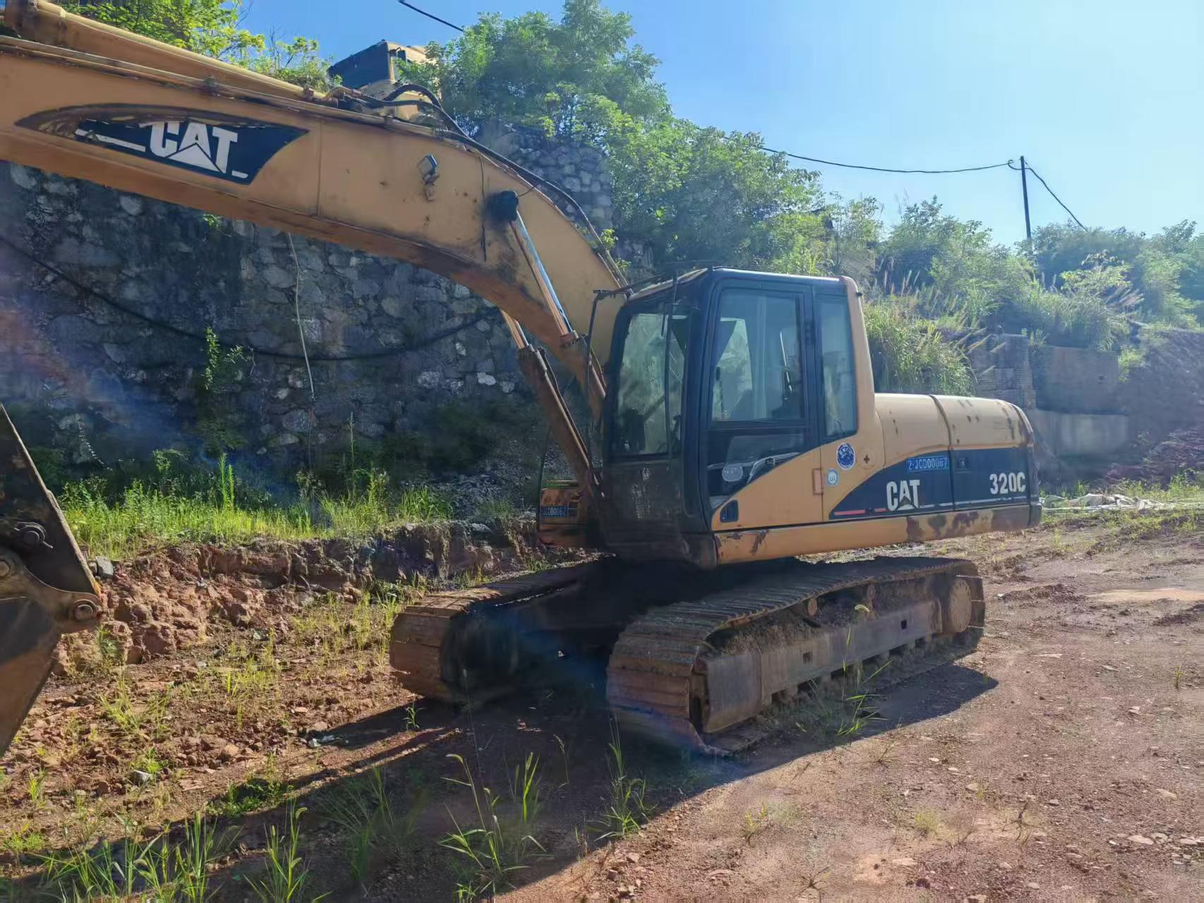 Buy Caterpillar 320C Used Excavator / 2