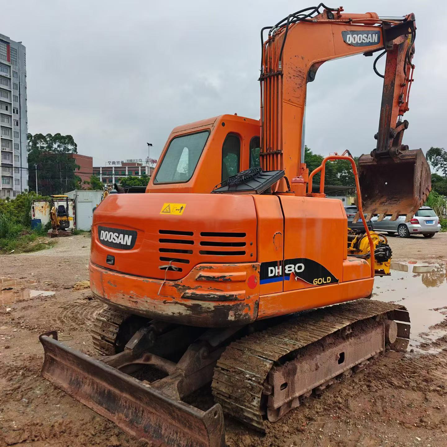 Buy Doosan DH80 Used Excavator / 2 Buy Doosan DH80 Used Excavator / 2