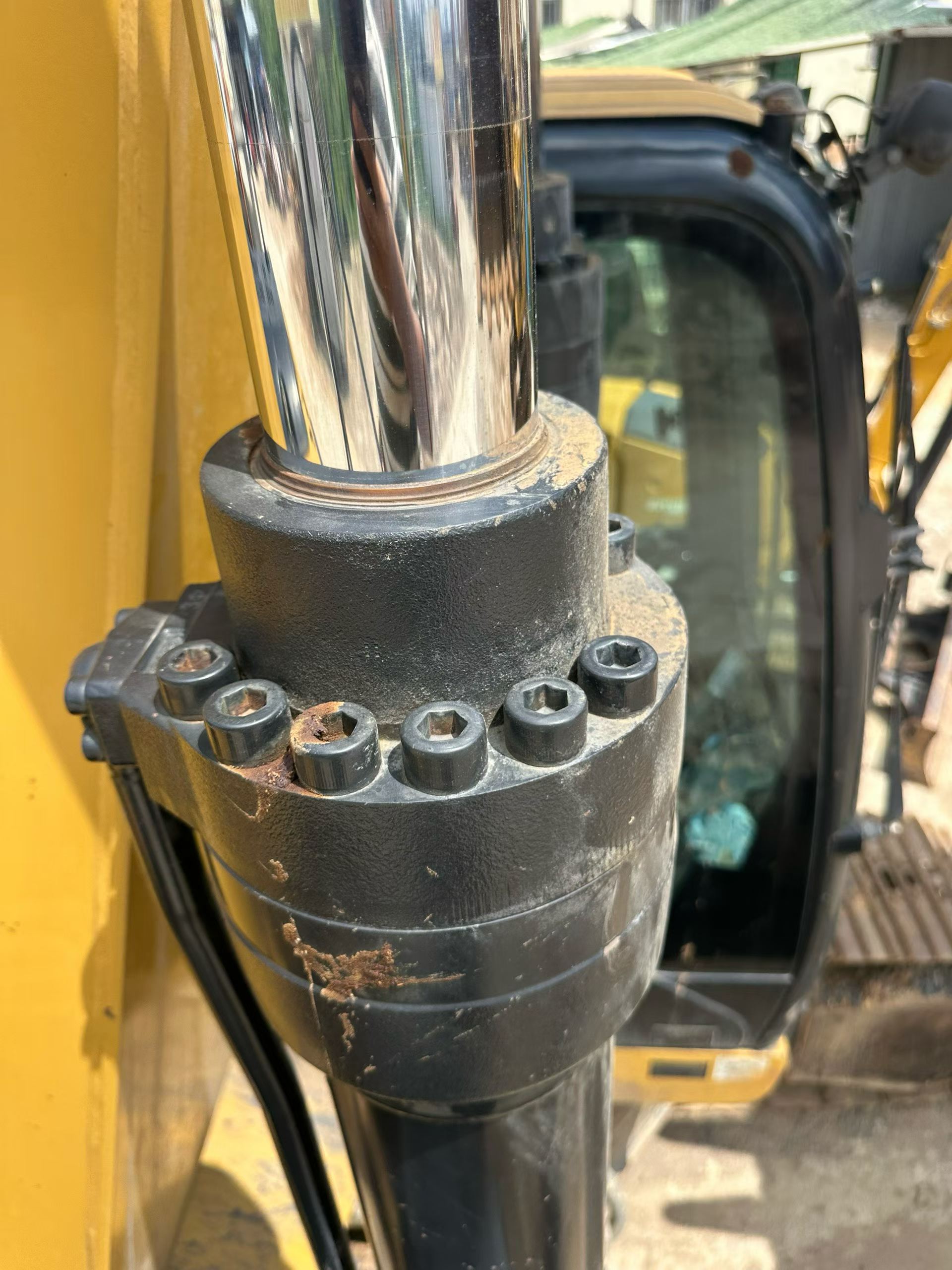 Buy Caterpillar 326DL Used Excavator / 5 Buy Caterpillar 326DL Used Excavator / 5