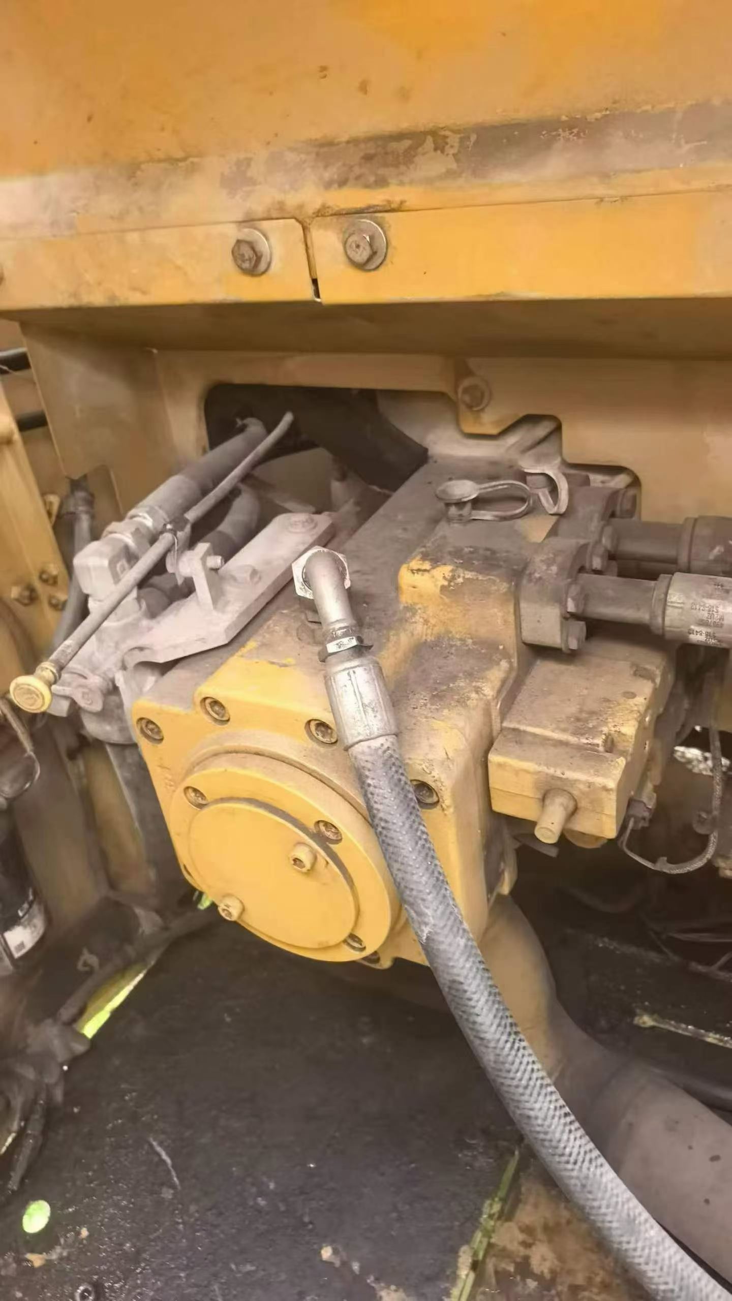 Buy Caterpillar 320A Used Excavator / 2 Buy Caterpillar 320A Used Excavator / 2