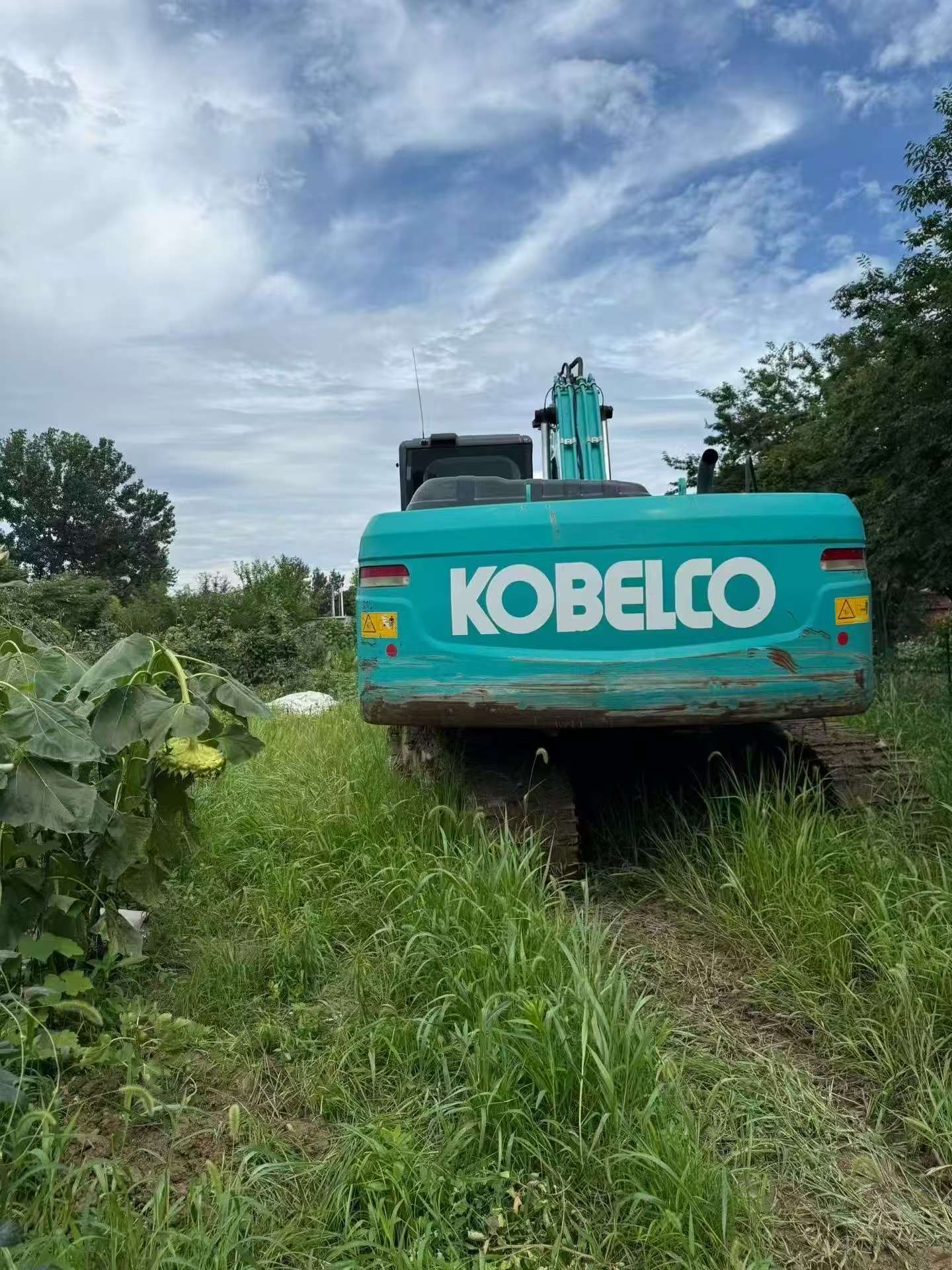 Buy Kobelco SK200-10 Used Excavator / 5 Buy Kobelco SK200-10 Used Excavator / 5