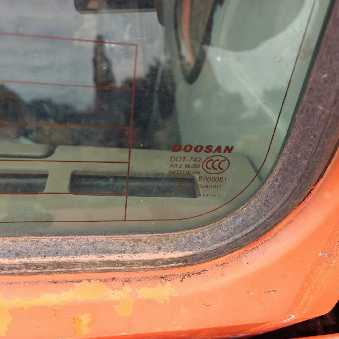 Buy Doosan DH80 Used Excavator / 8 Buy Doosan DH80 Used Excavator / 8