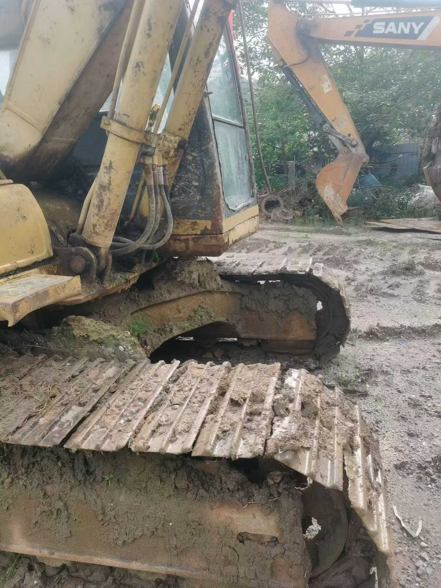 Buy Komatsu PC120-6 Used Excavator / 4