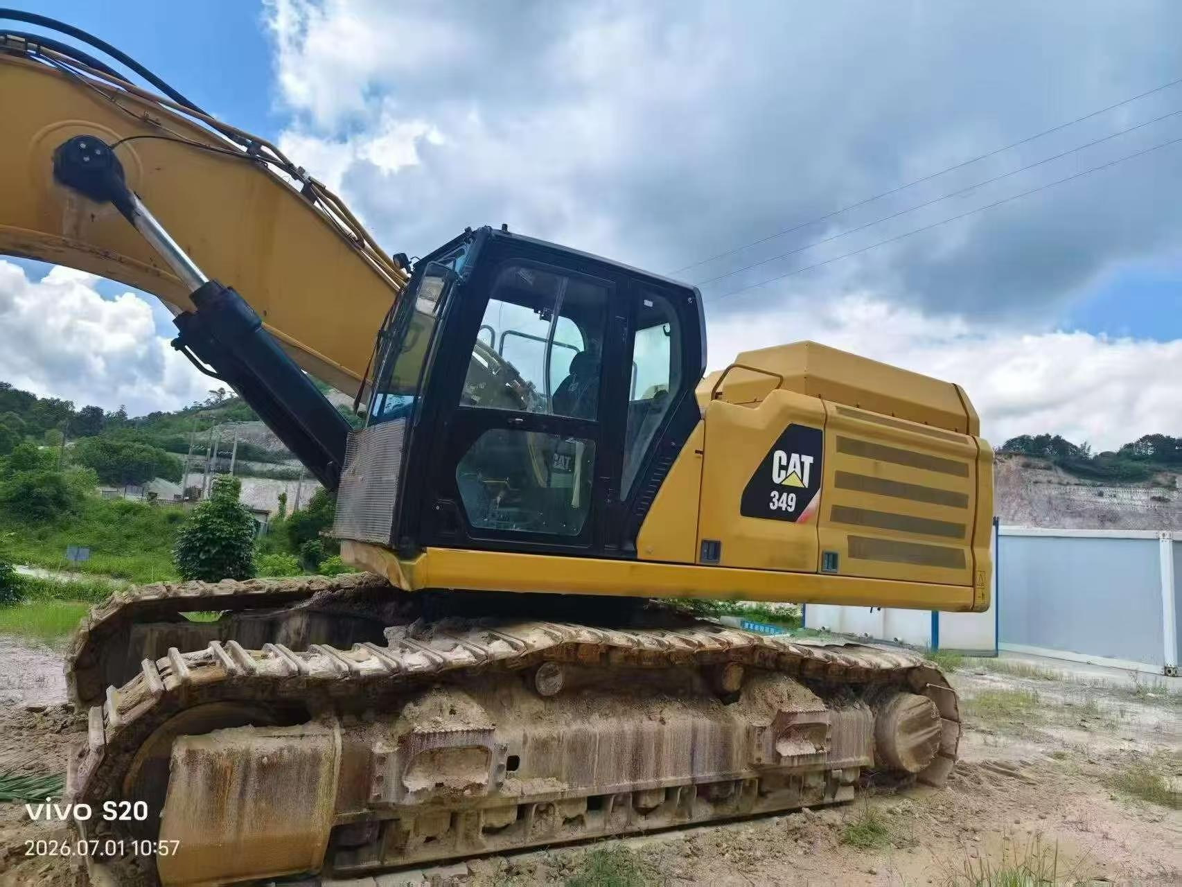 Buy Caterpillar 349E Used Excavator / 1