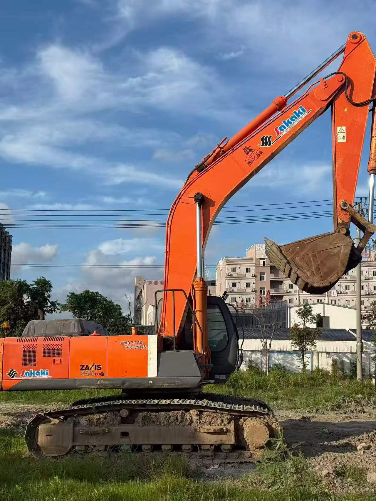 Compre Escavadeira Hitachi ZX350LC-3 Usada / 2