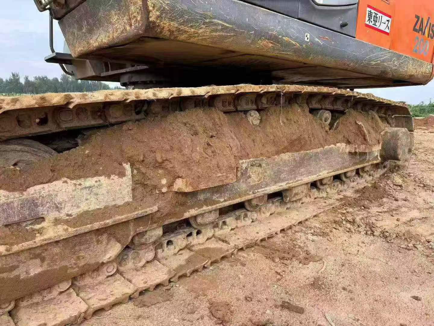 Купить Подержанный Экскаватор Hitachi EX200-3 / 5 Купить Подержанный Экскаватор Hitachi EX200-3 / 5