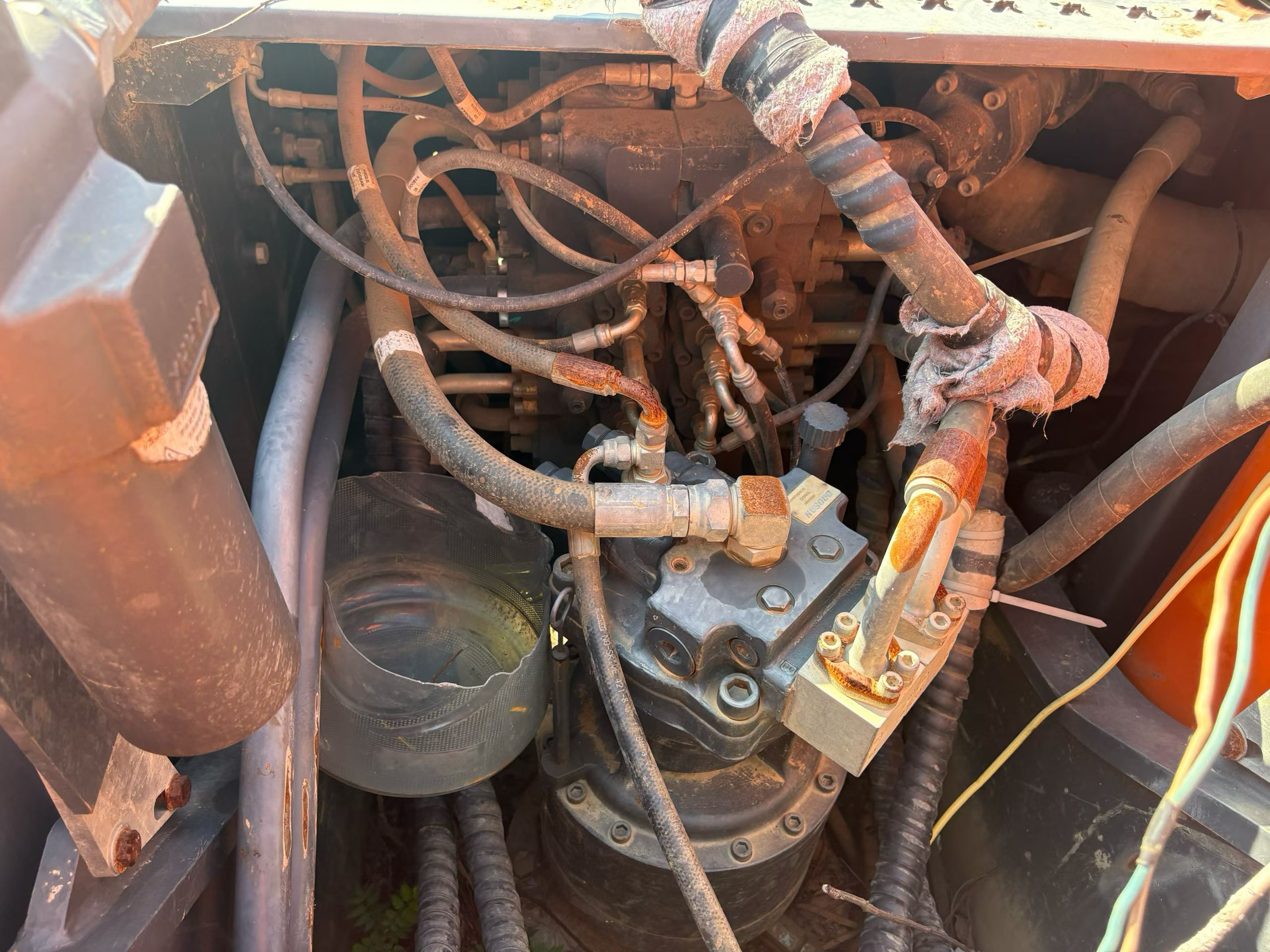 Buy Doosan DH215-9 Used Excavator / 7 Buy Doosan DH215-9 Used Excavator / 7