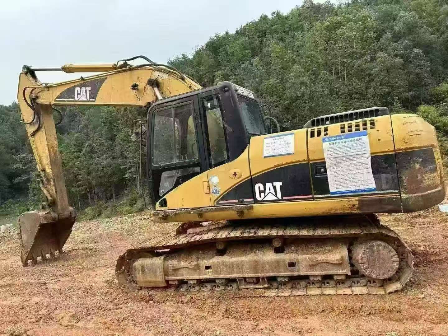 Buy Caterpillar 320D Used Excavator / 1