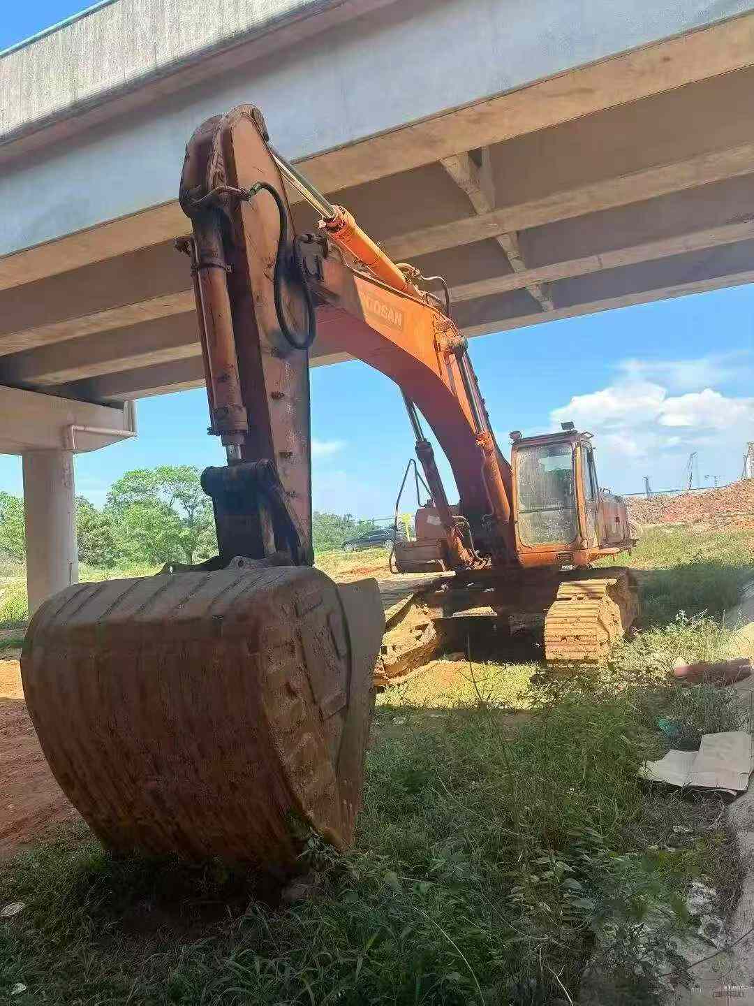 Buy Doosan DH500 Used Excavator / 4 Buy Doosan DH500 Used Excavator / 4