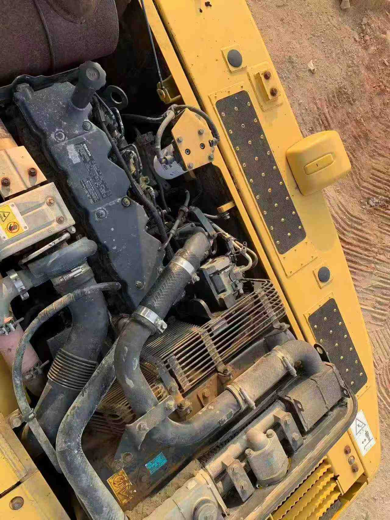 Buy Komatsu PC200-8N1 Used Excavator / 7 Buy Komatsu PC200-8N1 Used Excavator / 7