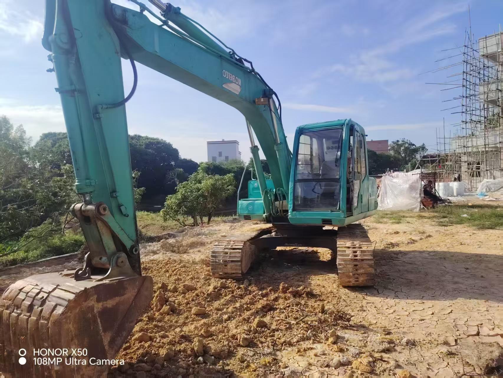 Buy Kobelco SK120 Used Excavator