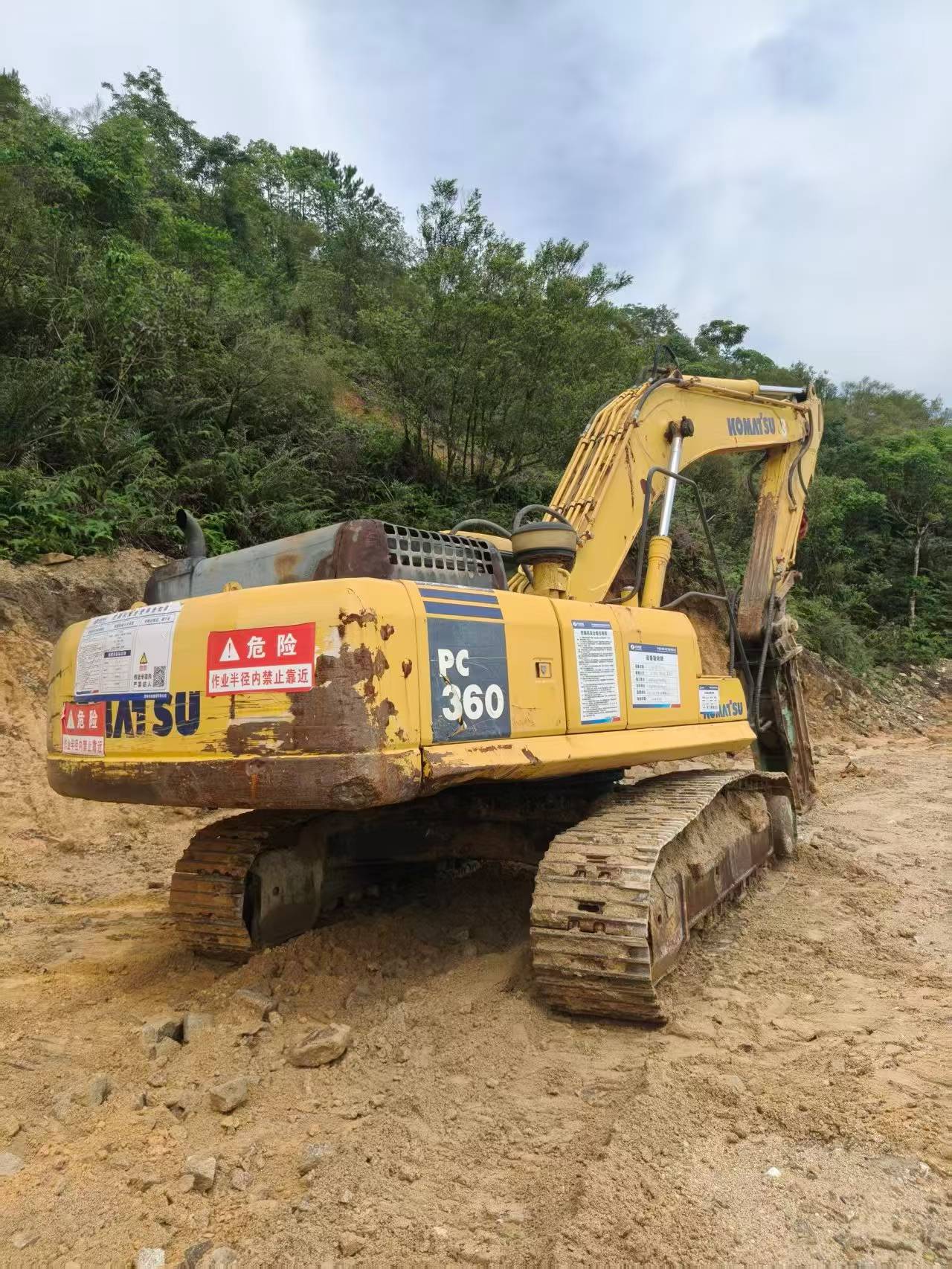Buy Komatsu PC360-7 Used Excavator / 2 Buy Komatsu PC360-7 Used Excavator / 2