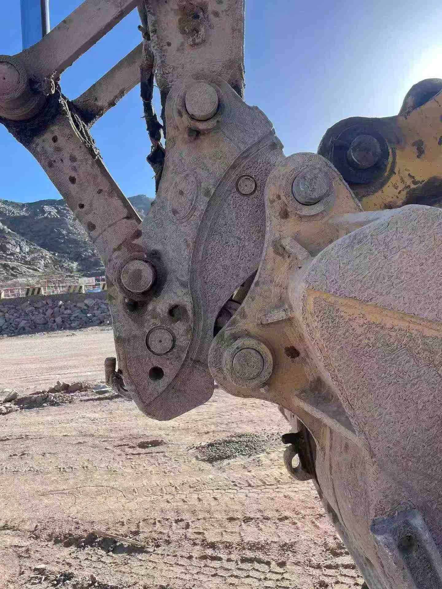 Buy XCMG XE225DK Used Excavator / 8 Buy XCMG XE225DK Used Excavator / 8