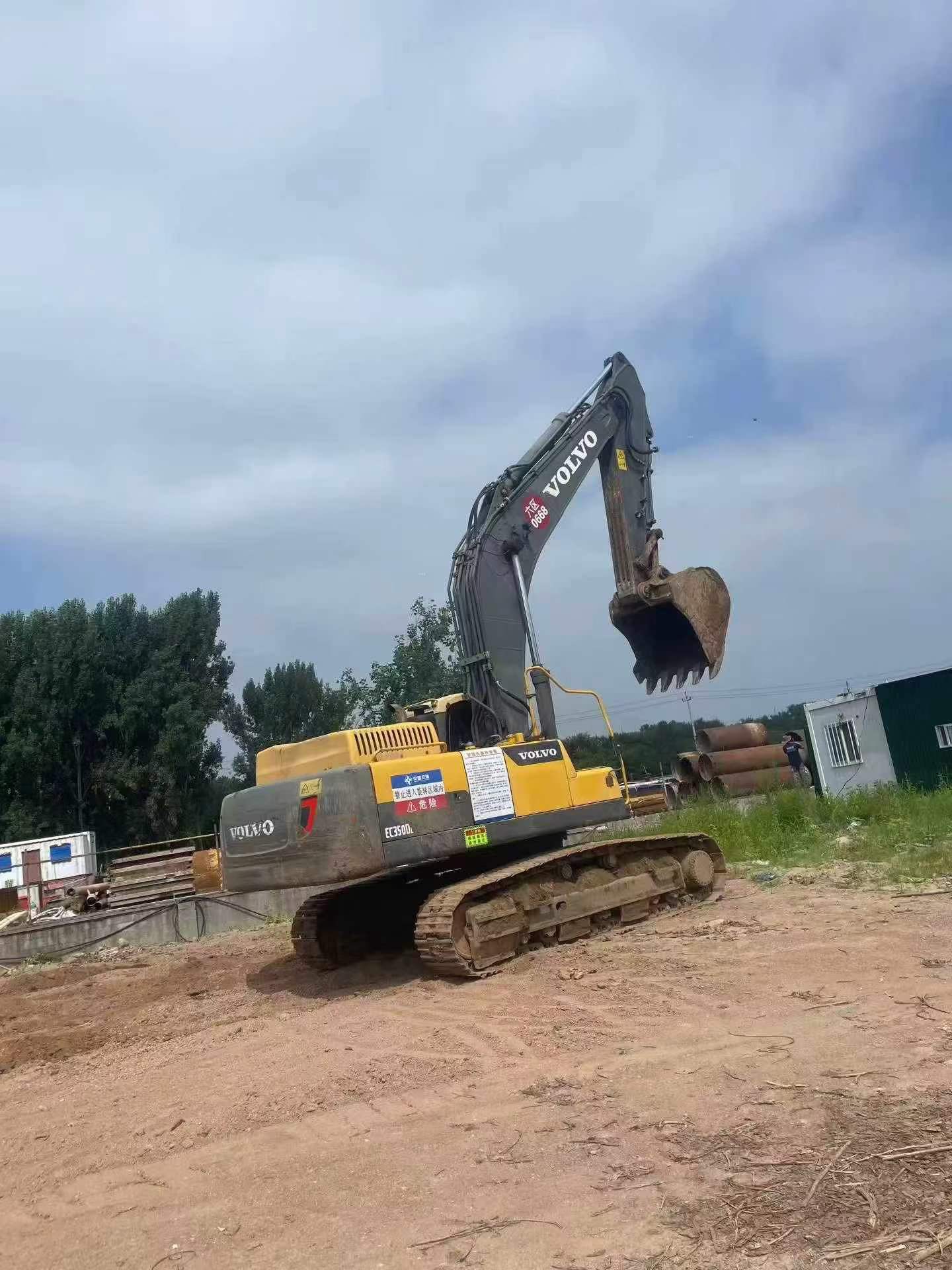 Buy Volvo EC350D Used Excavator / 3 Buy Volvo EC350D Used Excavator / 3